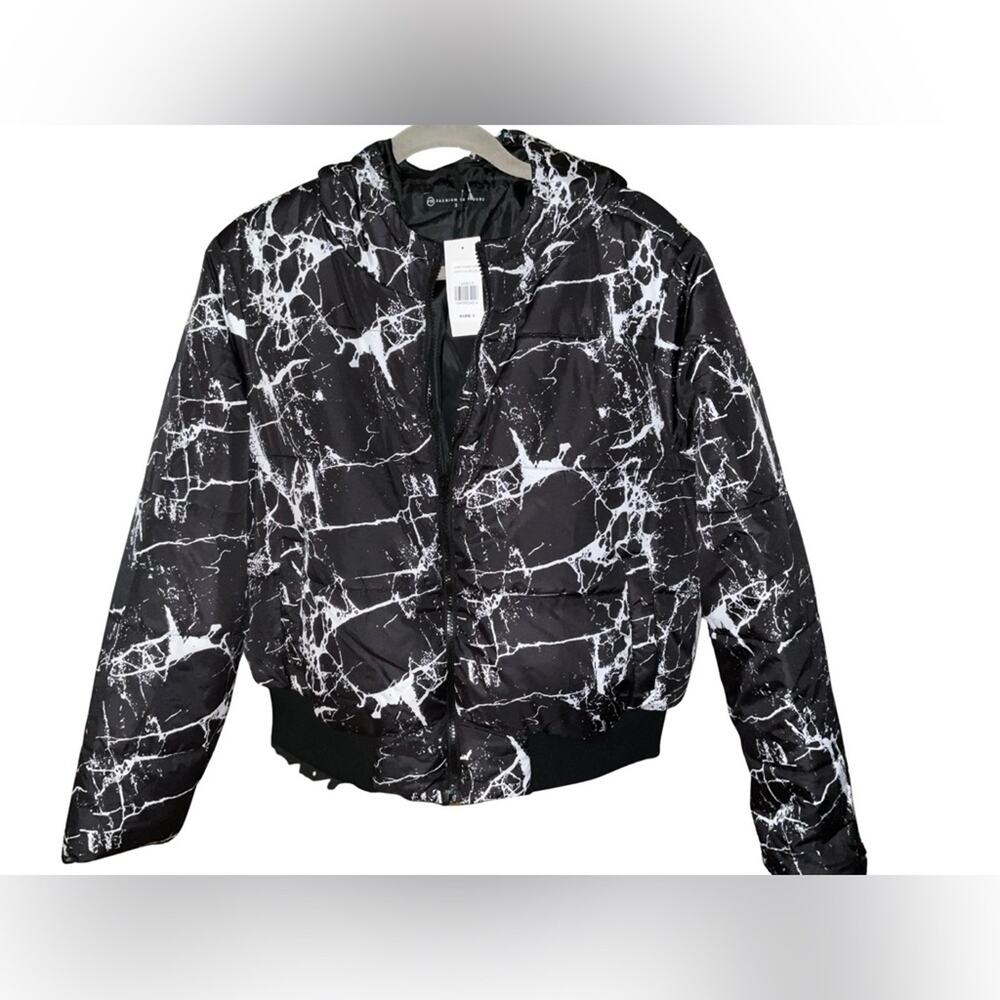 Fashion To Figure NWT Farrah Short Hooded Puffer Coat Black Marble 2X